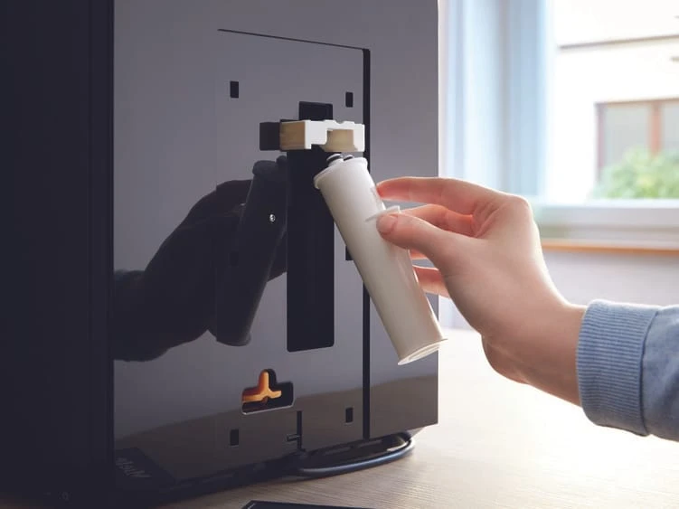 MIELE CM 7550 Noire Miele@Home MIELE CM 7550 Noire Miele@Home -Maxi Coffee Soldes 20000120993.highres detartrage automatique 1