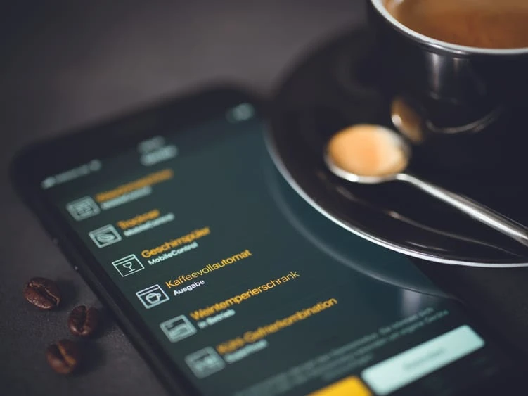 MIELE CM 7550 Noire Miele@Home MIELE CM 7550 Noire Miele@Home -Maxi Coffee Soldes 20000142095.highres connectivity 1