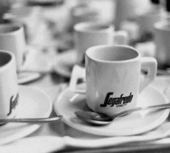 1kg Café En Grain Intermezzo - SEGAFREDO -Maxi Coffee Soldes cafeengrainsegafredo