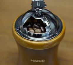 Moulin à Café Manuel HARIO Dome -Maxi Coffee Soldes hario dome3