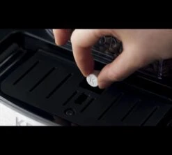 KRUPS Arabica Essentiel YY4081FD 3 KRUPS Arabica Essentiel YY4081FD -Maxi Coffee Soldes krups yy4081 2